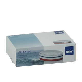 Kela Atlantik Zeepschaal – Wit met Blauwe en Rode Strepen – detail / seriecontext; overige accessoires niet inbegrepen