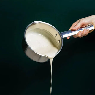 GreenPan Chef's Collection steelpan 16 cm – saus uitschenken via de schenktuit