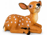 Decoratief liggend hert – 25 cm
