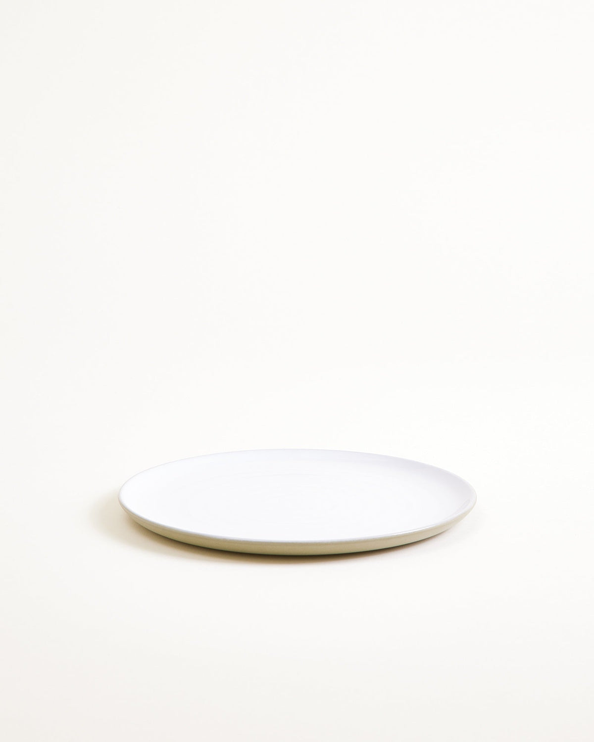 Motel a Miio Seda bord small - saliegroen en wit – productfoto